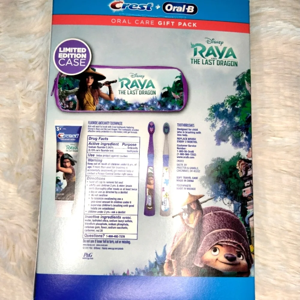 DISNEY Raya and The Last Dragon Crest Oral B oral care gift set w case